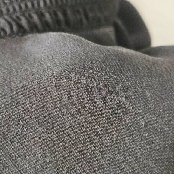 Elie Tahari Black 100% Silk Blouse with Sheer Floral Lace Sleeves Size XS - Picture 12 of 12